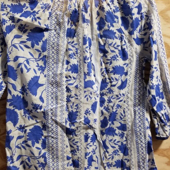 Gap Women's Top‎ Blouse Small White/Blue Round neck Short sleeves floral - Picture 5 of 9